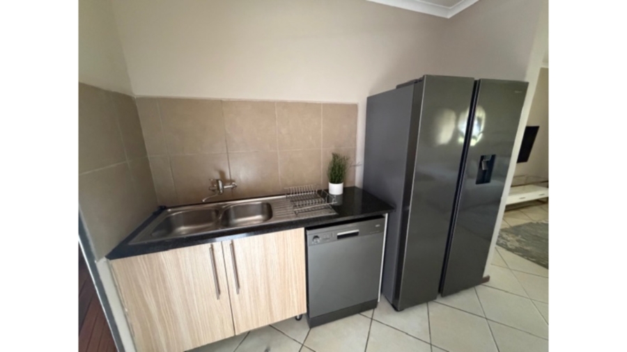 2 Bedroom Property for Sale in Noordwyk Gauteng