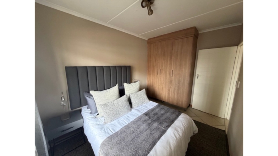 2 Bedroom Property for Sale in Noordwyk Gauteng