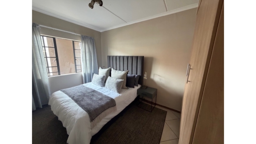 2 Bedroom Property for Sale in Noordwyk Gauteng