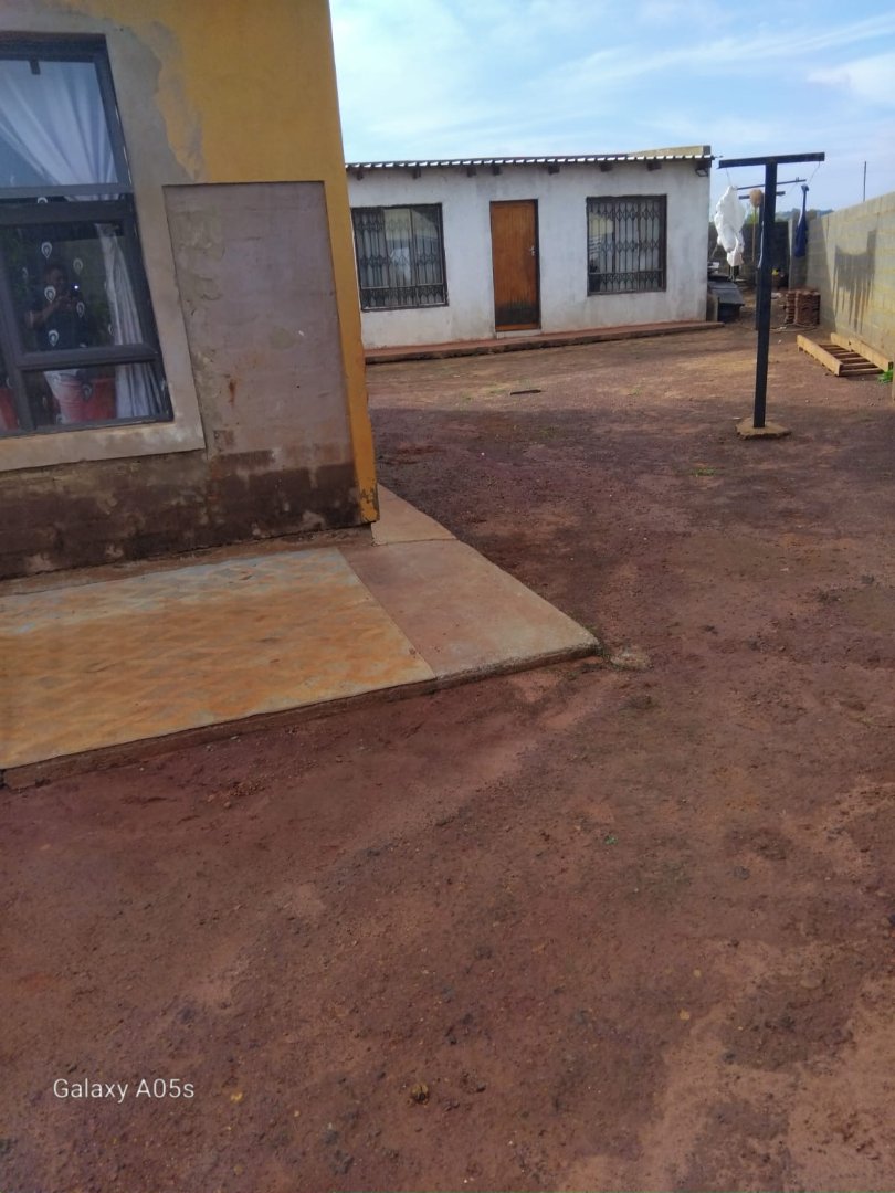  Bedroom Property for Sale in Blaauwbank Gauteng