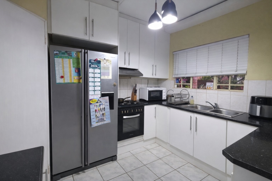 3 Bedroom Property for Sale in Heuwelsig Estate Gauteng