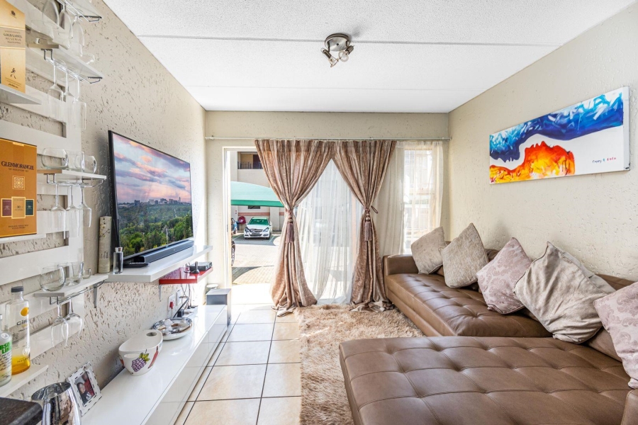 2 Bedroom Property for Sale in Ormonde View Gauteng