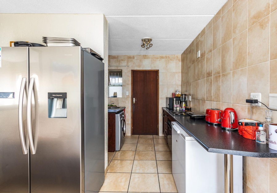 2 Bedroom Property for Sale in Ormonde View Gauteng