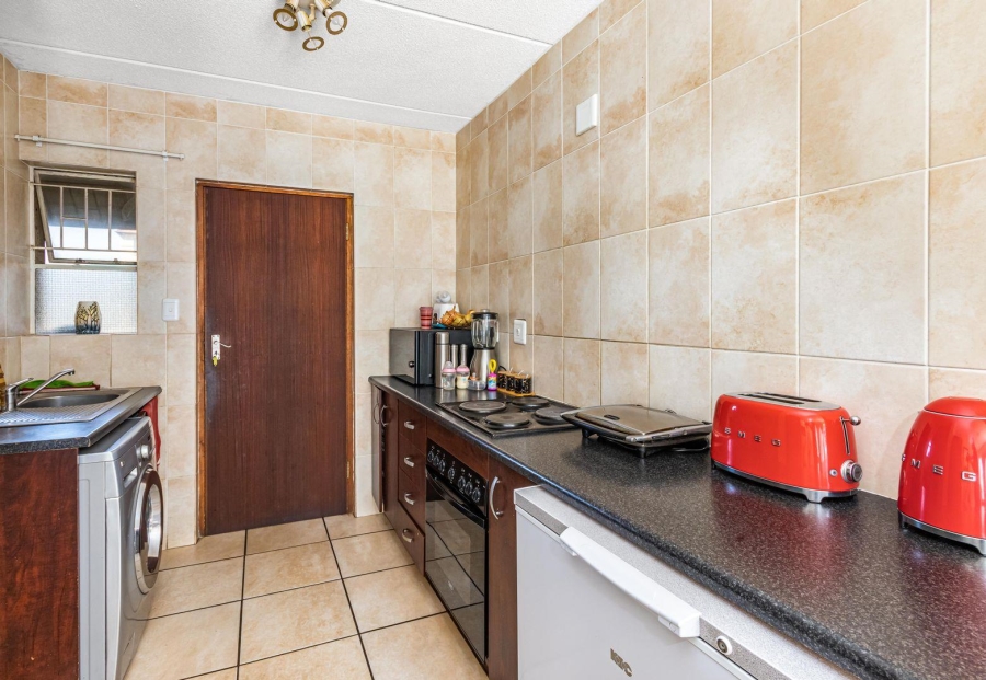 2 Bedroom Property for Sale in Ormonde View Gauteng