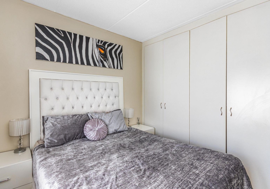 2 Bedroom Property for Sale in Ormonde View Gauteng