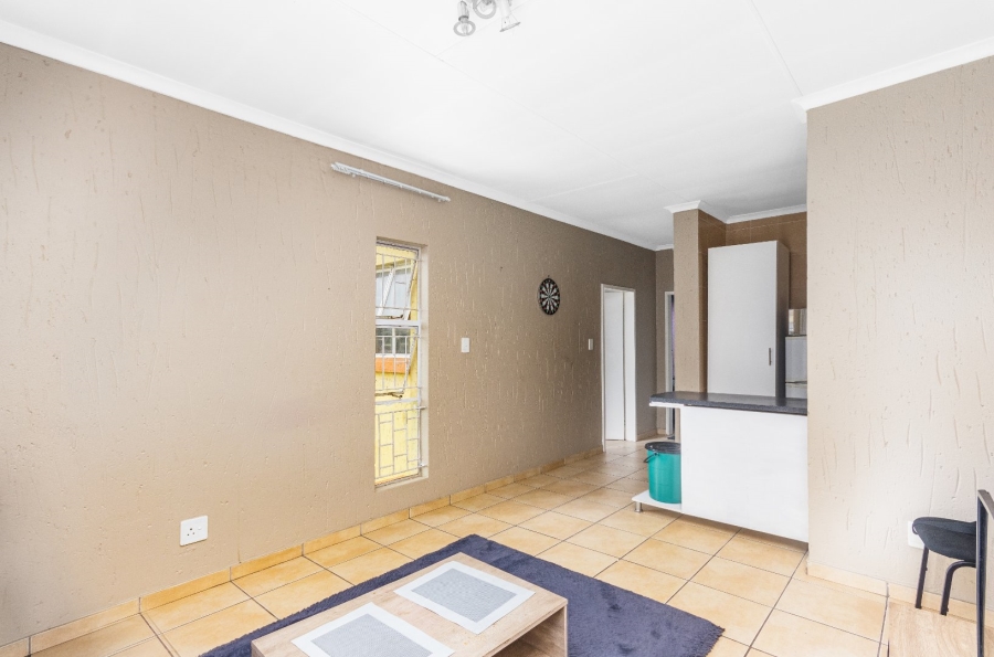 2 Bedroom Property for Sale in Ormonde View Gauteng