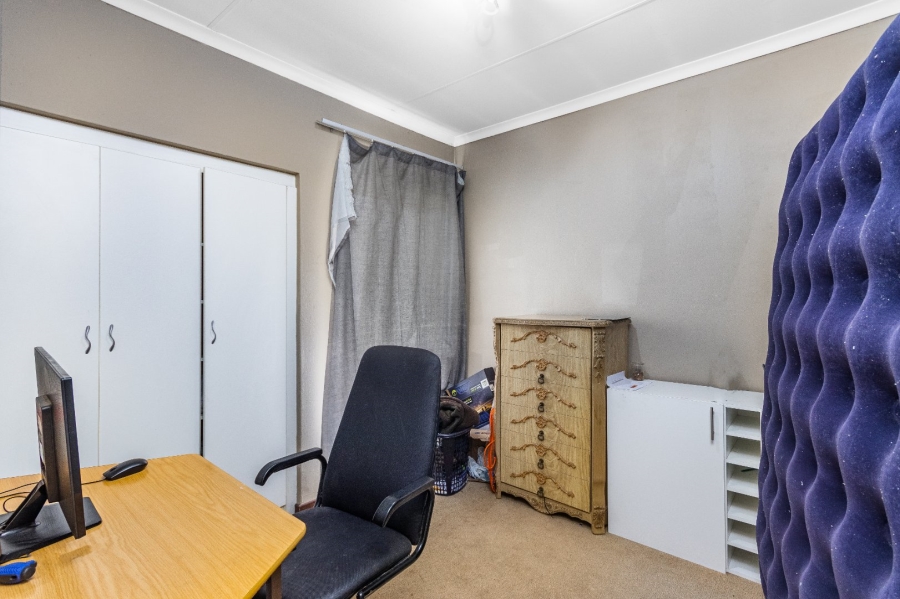 2 Bedroom Property for Sale in Ormonde View Gauteng