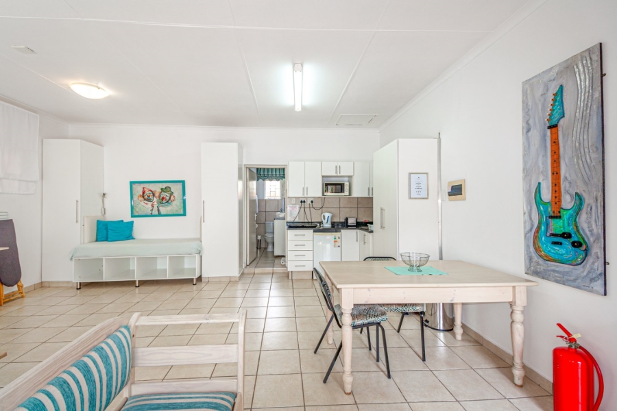 8 Bedroom Property for Sale in Hennopspark Gauteng