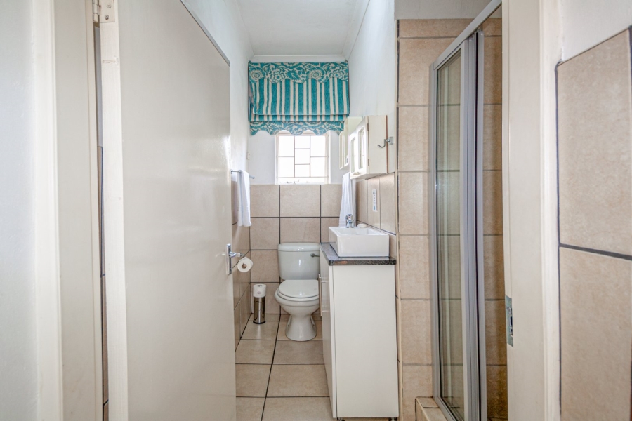 8 Bedroom Property for Sale in Hennopspark Gauteng