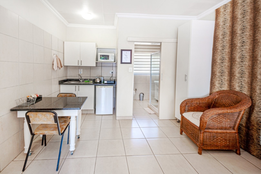 8 Bedroom Property for Sale in Hennopspark Gauteng