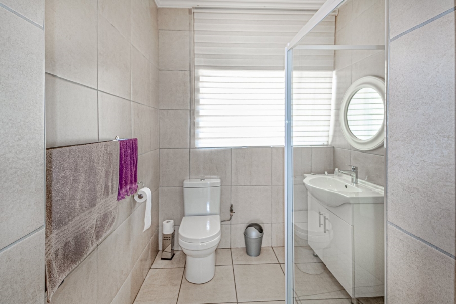 8 Bedroom Property for Sale in Hennopspark Gauteng