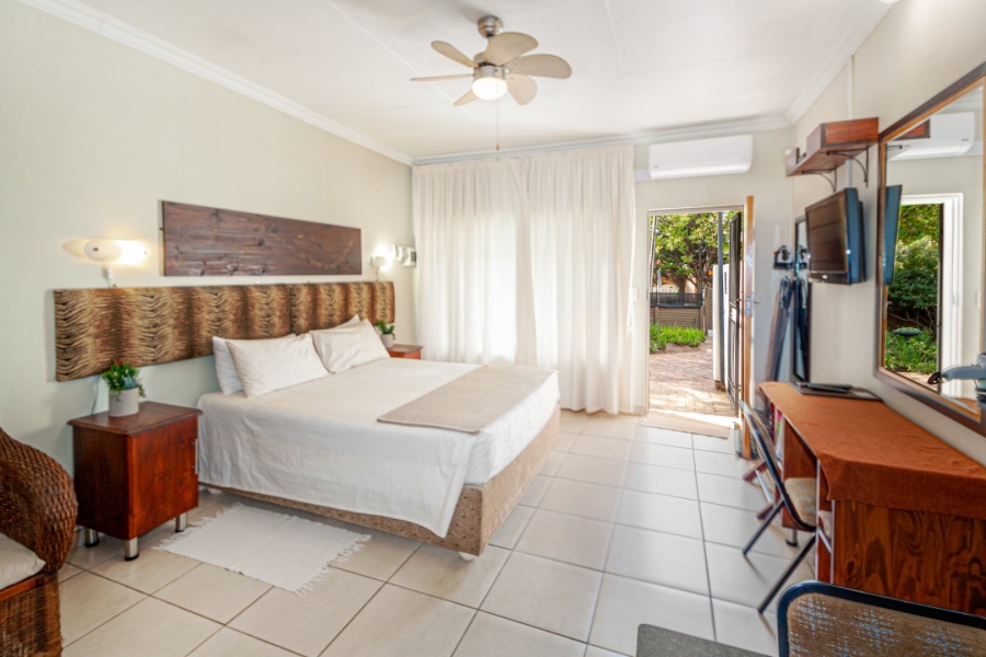 8 Bedroom Property for Sale in Hennopspark Gauteng