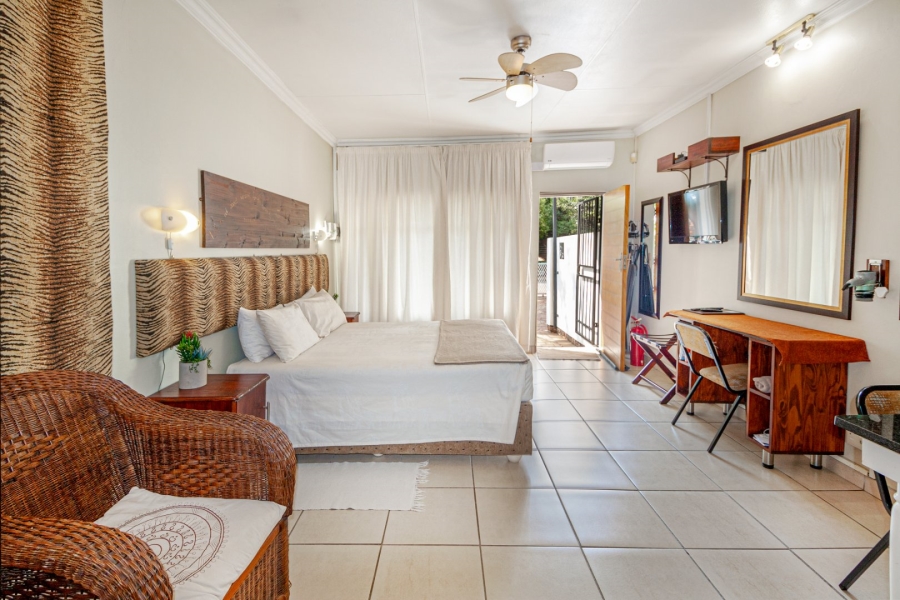 8 Bedroom Property for Sale in Hennopspark Gauteng