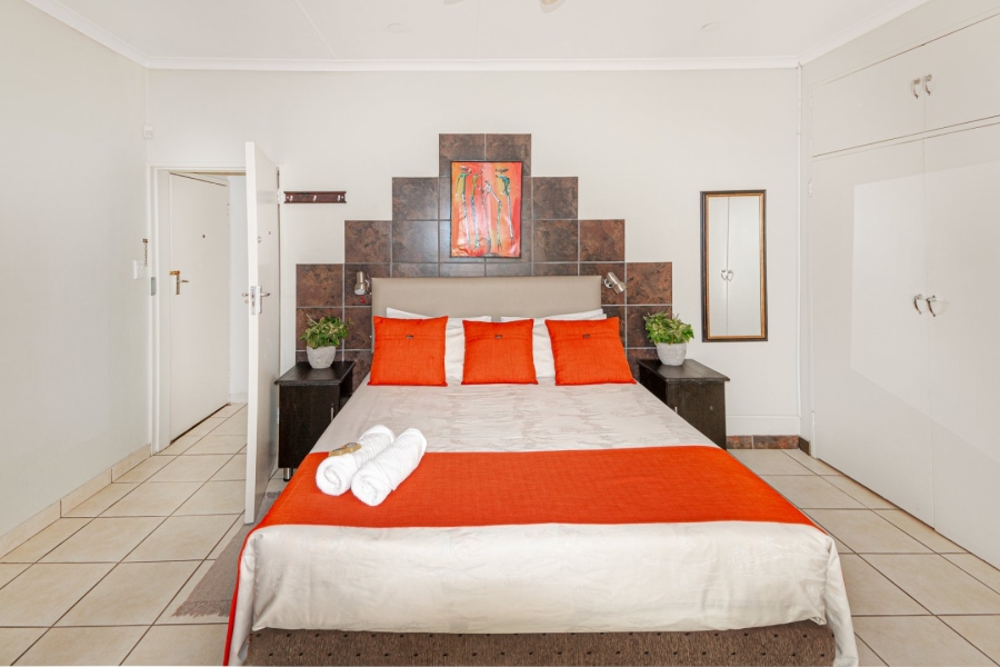 8 Bedroom Property for Sale in Hennopspark Gauteng