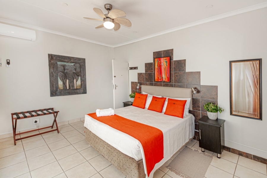 8 Bedroom Property for Sale in Hennopspark Gauteng