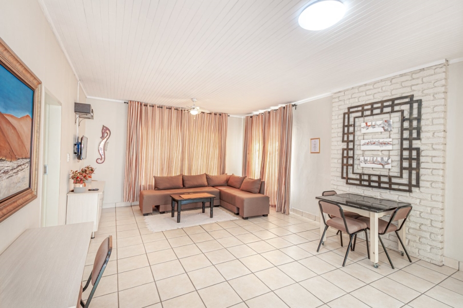 8 Bedroom Property for Sale in Hennopspark Gauteng