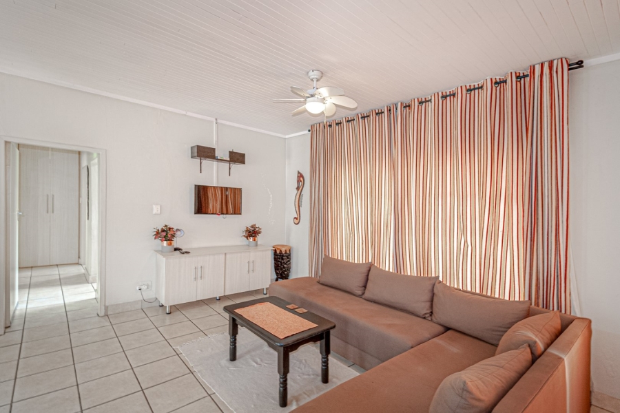 8 Bedroom Property for Sale in Hennopspark Gauteng