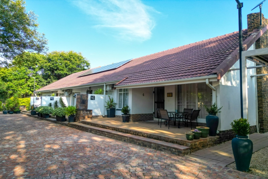 8 Bedroom Property for Sale in Hennopspark Gauteng