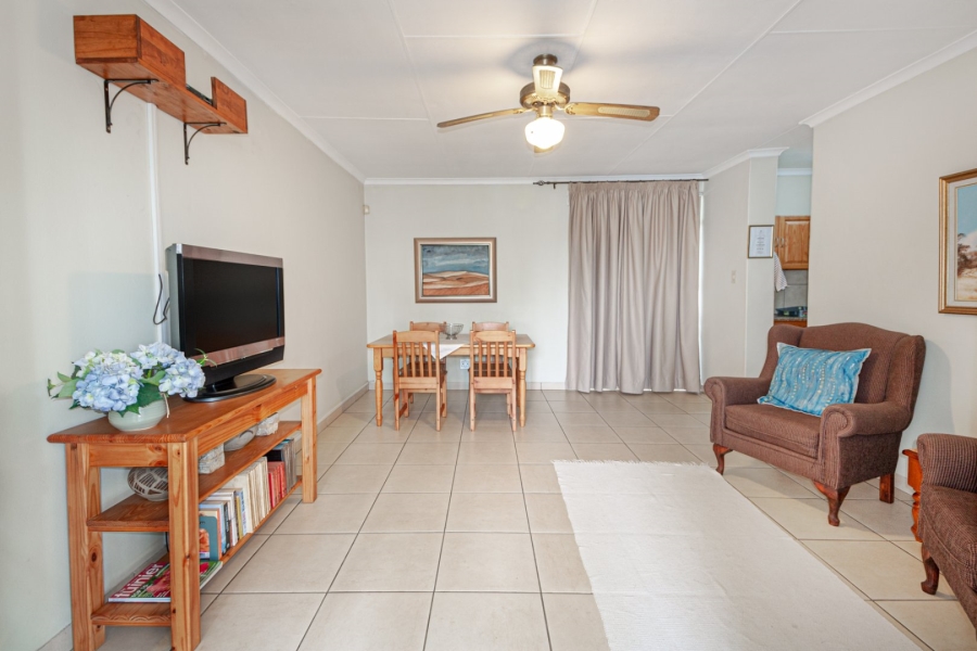 8 Bedroom Property for Sale in Hennopspark Gauteng