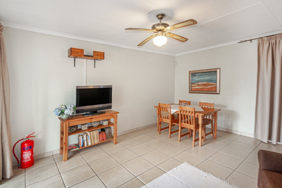 8 Bedroom Property for Sale in Hennopspark Gauteng