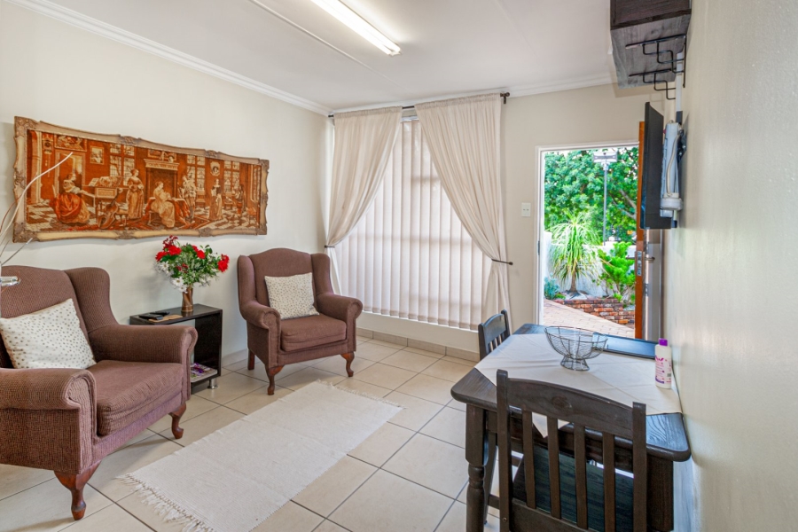 8 Bedroom Property for Sale in Hennopspark Gauteng