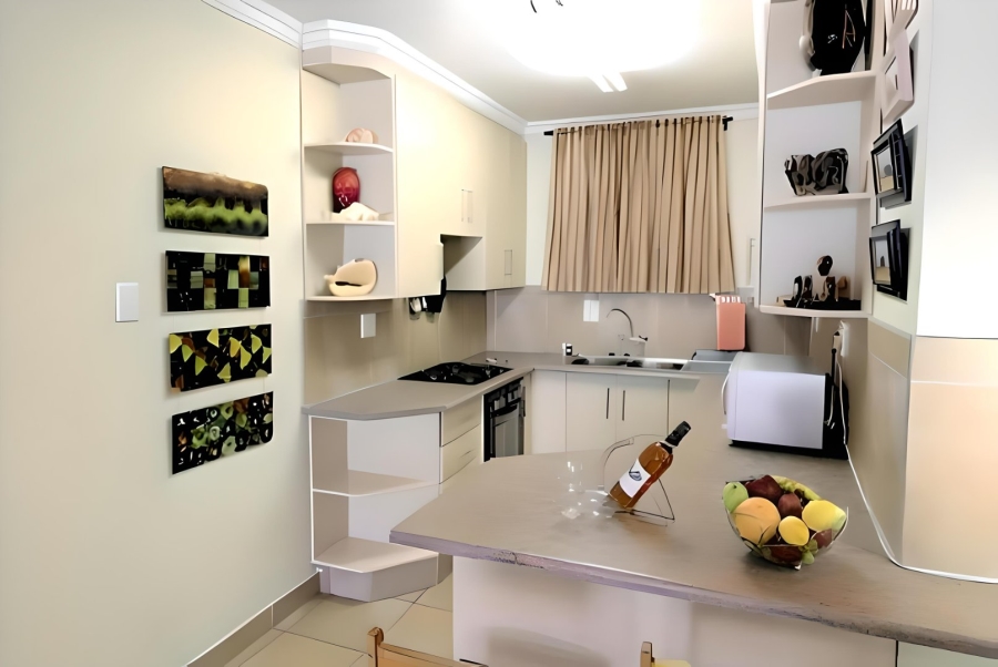 8 Bedroom Property for Sale in Hennopspark Gauteng