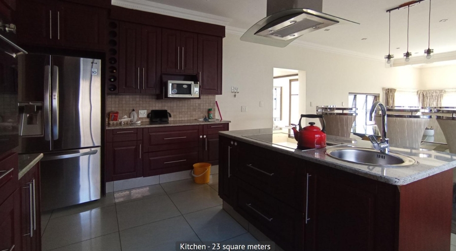  Bedroom Property for Sale in Kosmosdal Gauteng
