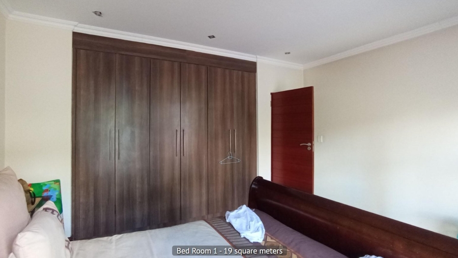  Bedroom Property for Sale in Kosmosdal Gauteng