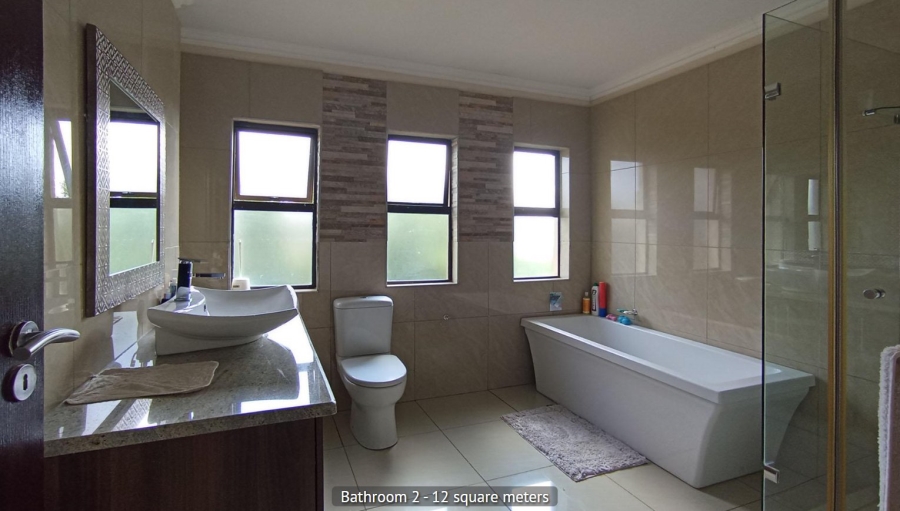  Bedroom Property for Sale in Kosmosdal Gauteng