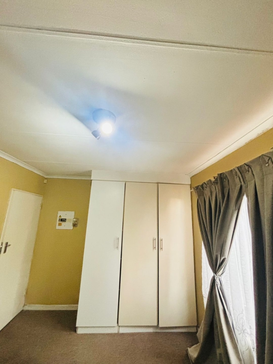 To Let 3 Bedroom Property for Rent in Noordwyk Gauteng