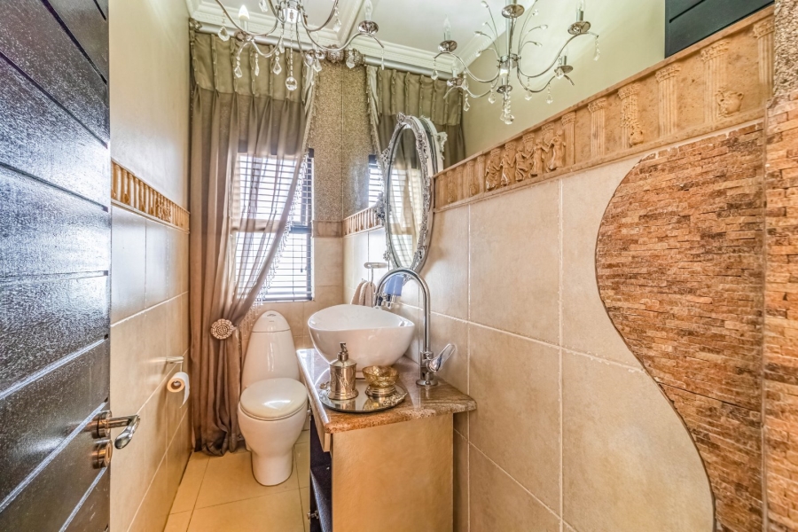  Bedroom Property for Sale in Kensington Gauteng