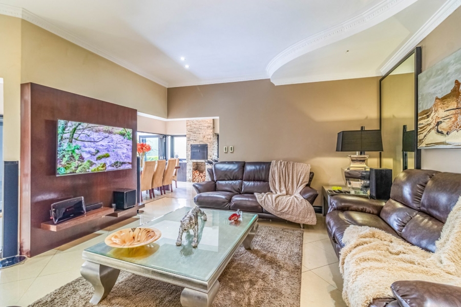  Bedroom Property for Sale in Kensington Gauteng