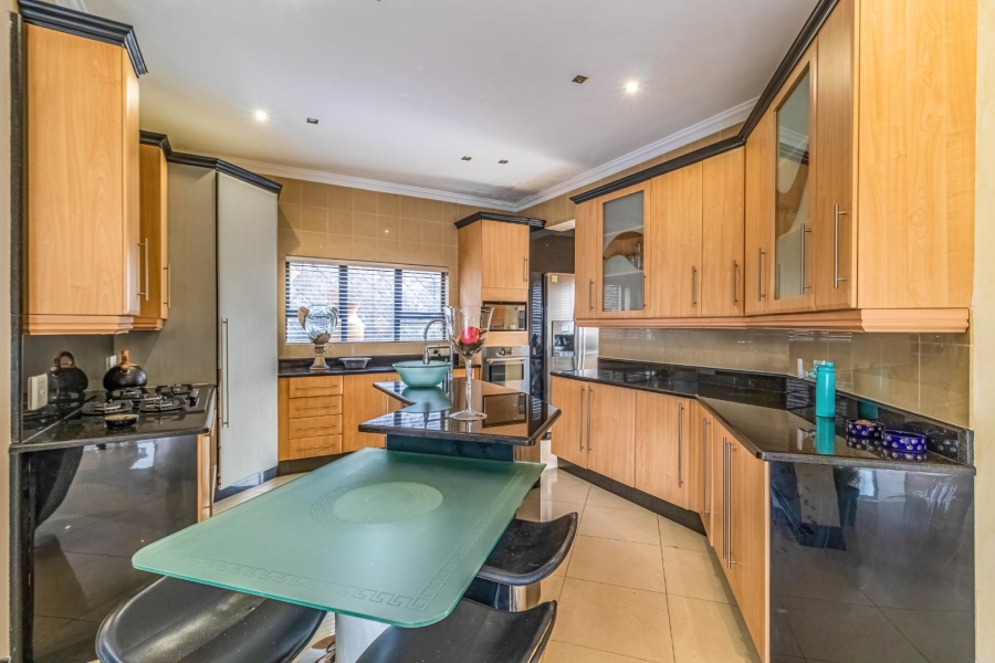  Bedroom Property for Sale in Kensington Gauteng