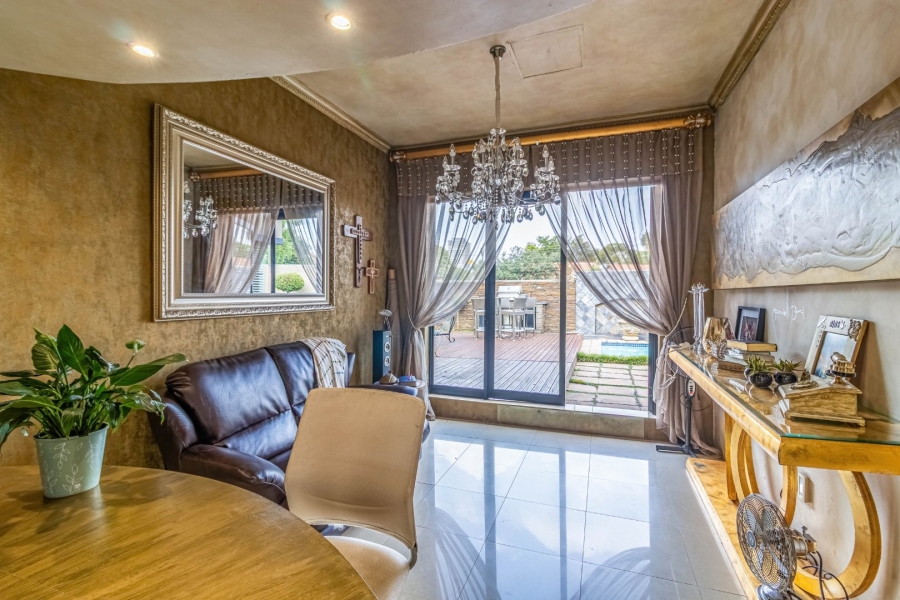  Bedroom Property for Sale in Kensington Gauteng