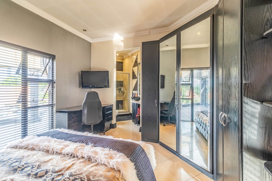  Bedroom Property for Sale in Kensington Gauteng