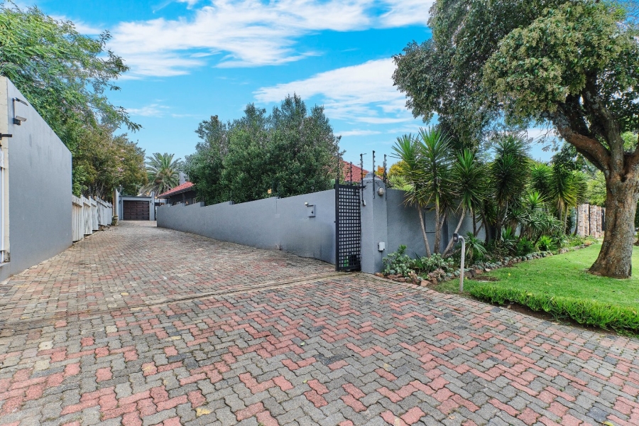 Bedroom Property for Sale in Franklin Roosevelt Park Gauteng