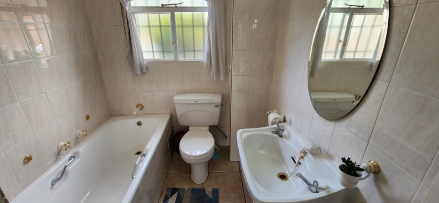 3 Bedroom Property for Sale in Bedford Park Gauteng