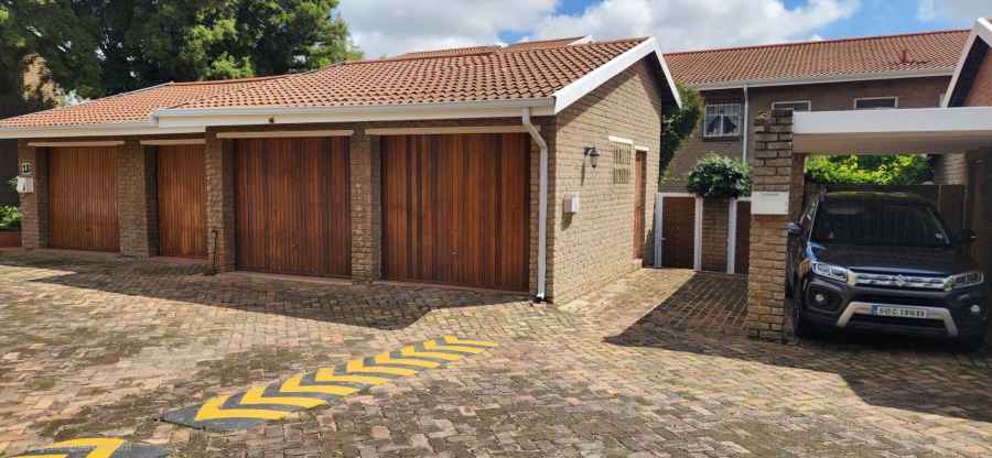 3 Bedroom Property for Sale in Bedford Park Gauteng