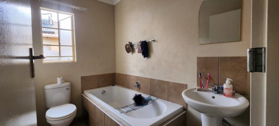 3 Bedroom Property for Sale in Sky City Gauteng