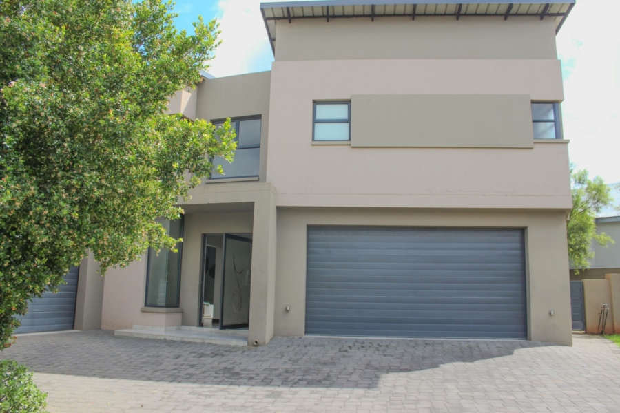 3 Bedroom Property for Sale in Midstream Ridge Gauteng
