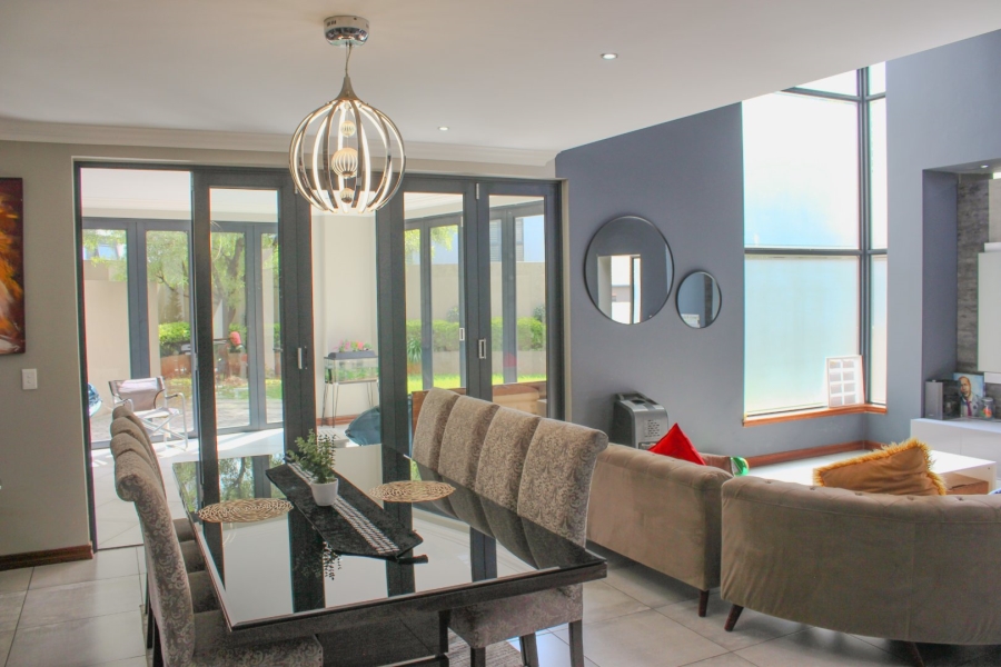 3 Bedroom Property for Sale in Midstream Ridge Gauteng