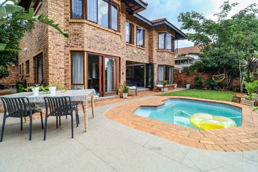 4 Bedroom Property for Sale in Silver Lakes Gauteng