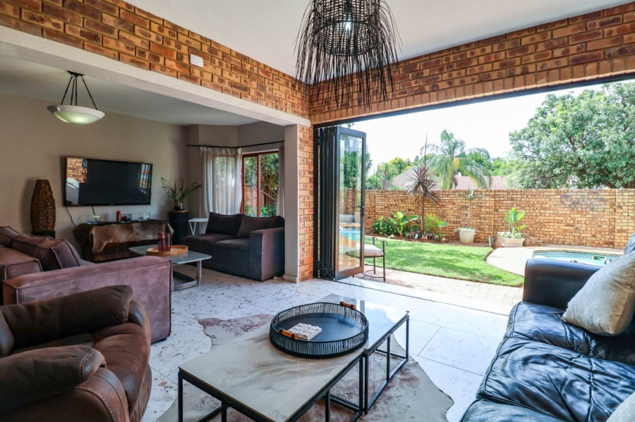 4 Bedroom Property for Sale in Silver Lakes Gauteng