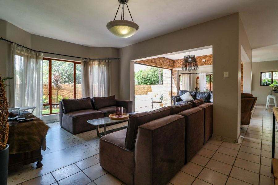 4 Bedroom Property for Sale in Silver Lakes Gauteng