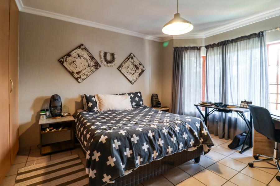4 Bedroom Property for Sale in Silver Lakes Gauteng