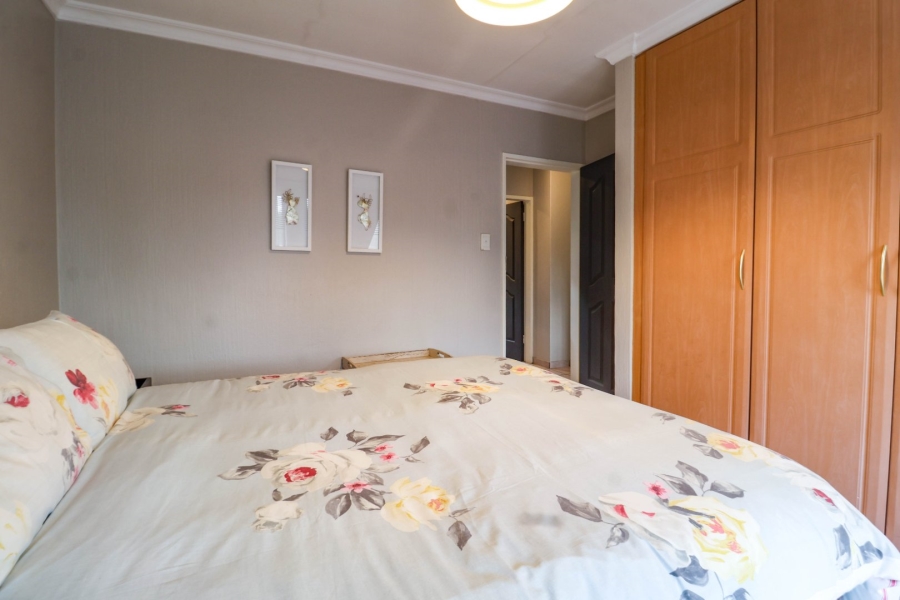 4 Bedroom Property for Sale in Silver Lakes Gauteng