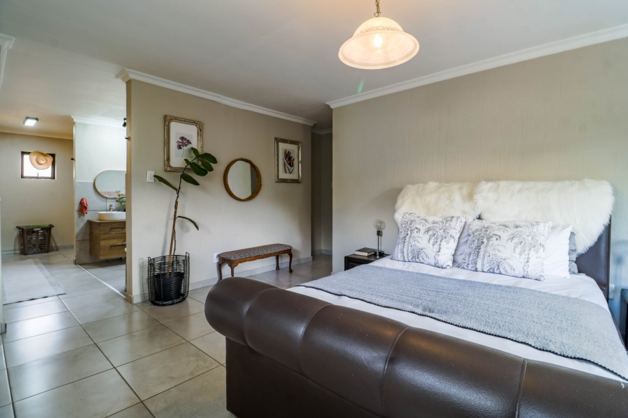 4 Bedroom Property for Sale in Silver Lakes Gauteng