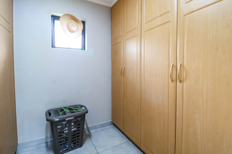 4 Bedroom Property for Sale in Silver Lakes Gauteng