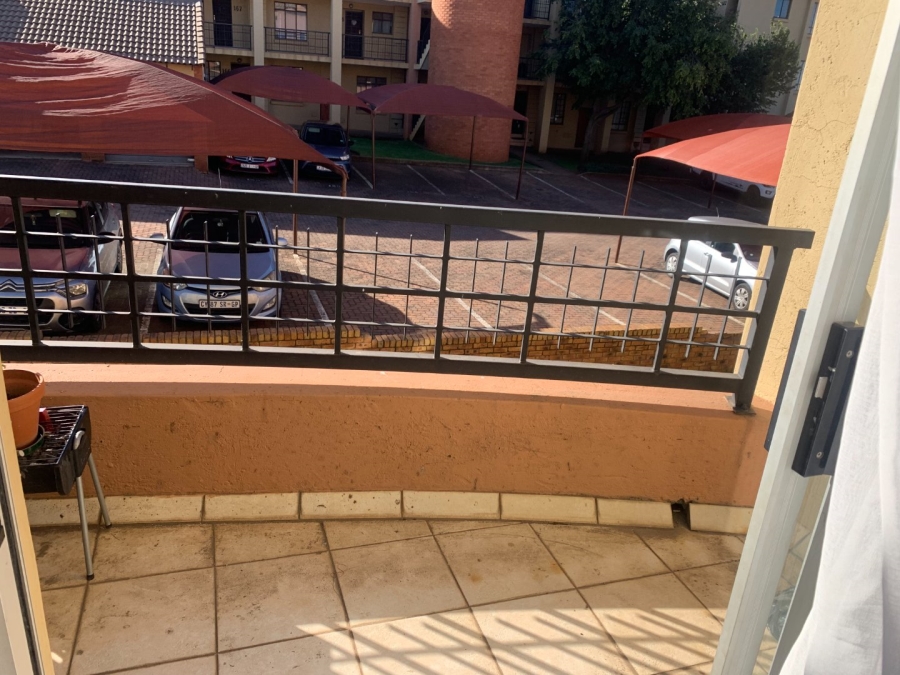 To Let 1 Bedroom Property for Rent in Sagewood Gauteng