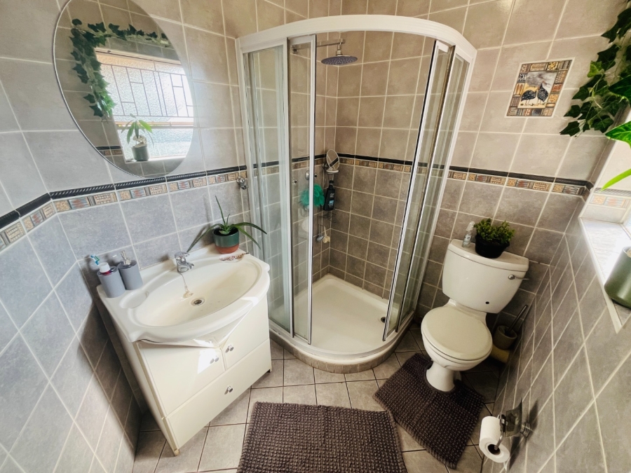 4 Bedroom Property for Sale in Meyersdal Gauteng